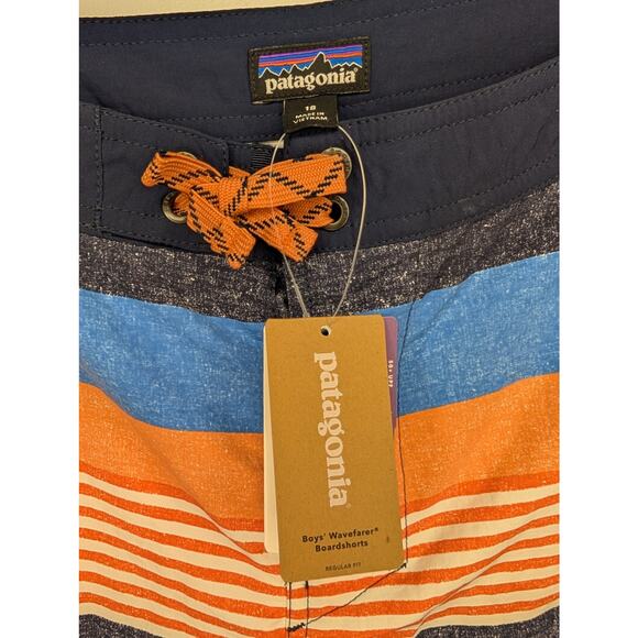 Patagonia Boys' Wavefarer Boardshorts Fitz Stripe Navy Orange - Picture 5 of 6
